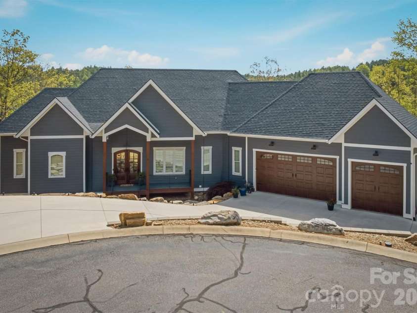 10 Otter Cove Court, Nebo, NC 28761.  MLS# CAR4356573, YatesRealty ID 12461. 