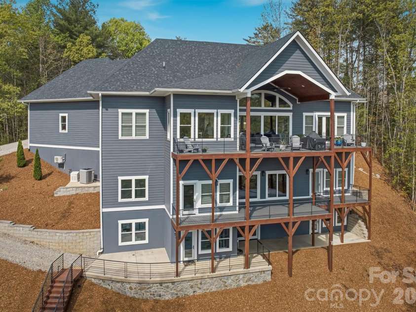 10 Otter Cove Court, Nebo, NC 28761.  MLS# CAR4356573, YatesRealty ID 12461. 