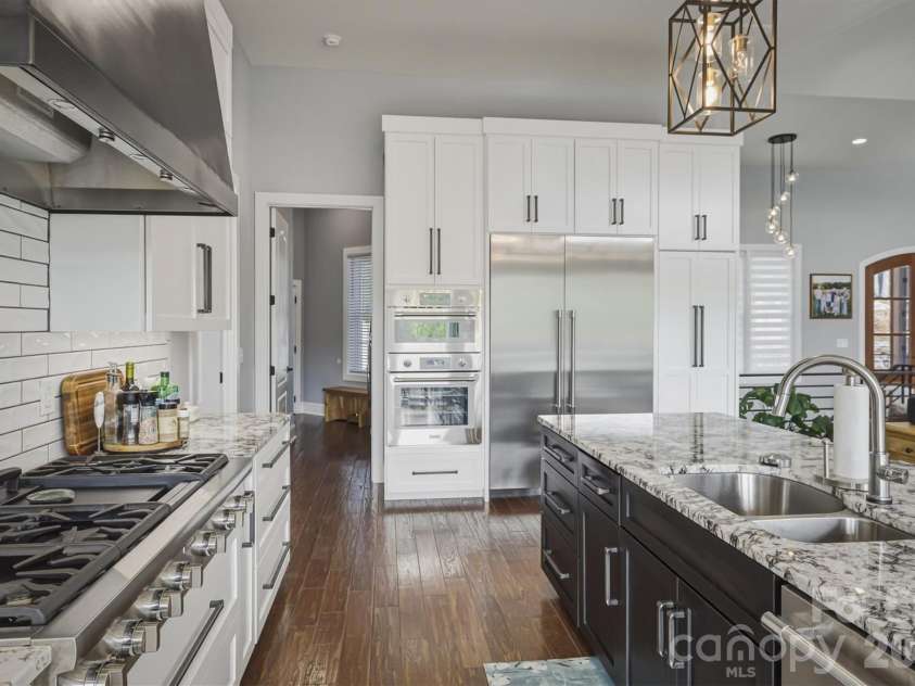 10 Otter Cove Court, Nebo, NC 28761.  MLS# CAR4356573, YatesRealty ID 12461. 