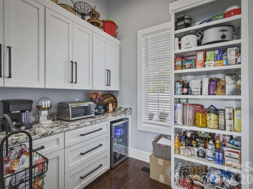 10 Otter Cove Court, Nebo, NC 28761.  MLS# CAR4356573, YatesRealty ID 12461. 