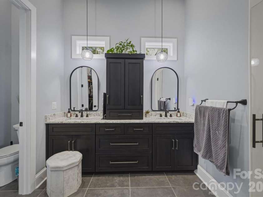 10 Otter Cove Court, Nebo, NC 28761.  MLS# CAR4356573, YatesRealty ID 12461. 