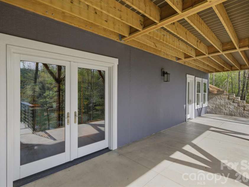 10 Otter Cove Court, Nebo, NC 28761.  MLS# CAR4356573, YatesRealty ID 12461. 