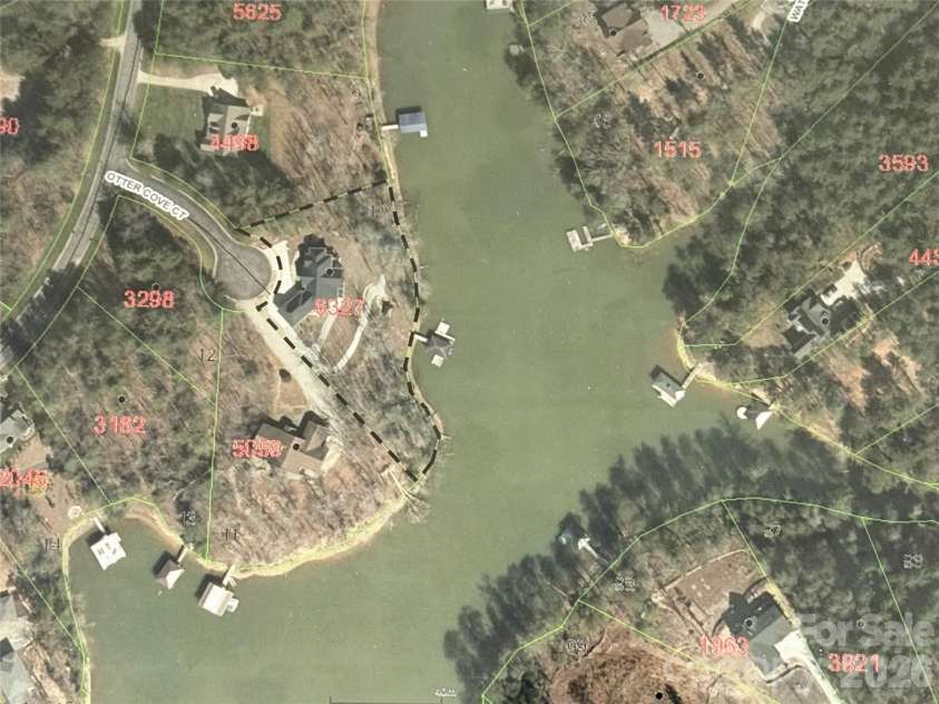 10 Otter Cove Court, Nebo, NC 28761.  MLS# CAR4356573, YatesRealty ID 12461. 