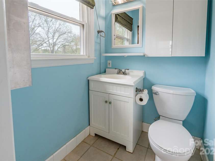 1166 Montford Drive, Charlotte, NC 28209.  MLS# CAR4193255, YatesRealty ID 12462. 