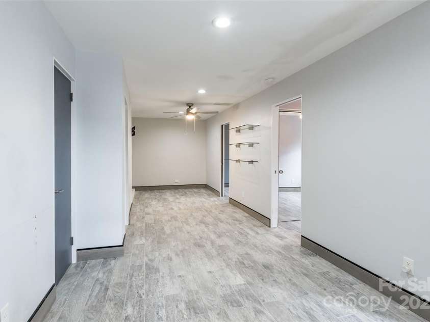 1166 Montford Drive, Charlotte, NC 28209.  MLS# CAR4193255, YatesRealty ID 12462. 