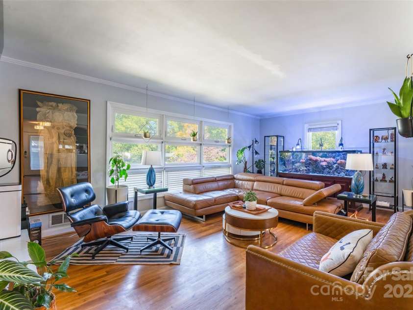 1166 Montford Drive, Charlotte, NC 28209.  MLS# CAR4193255, YatesRealty ID 12462. 
