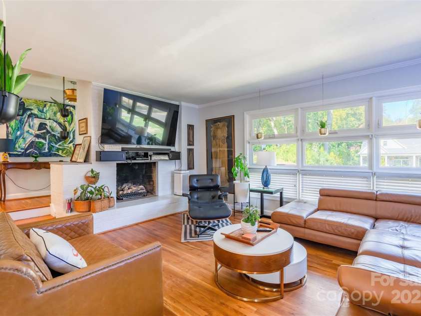 1166 Montford Drive, Charlotte, NC 28209.  MLS# CAR4193255, YatesRealty ID 12462. 