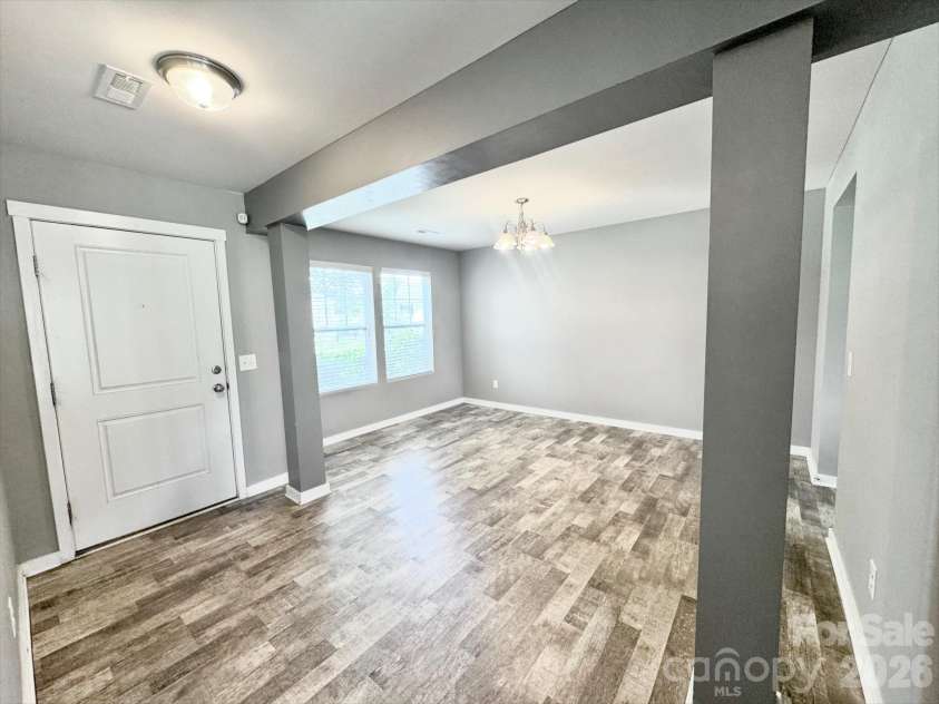 4620 Gibbons Link Road, Charlotte, NC 28269.  MLS# CAR4365740, YatesRealty ID 12463. 