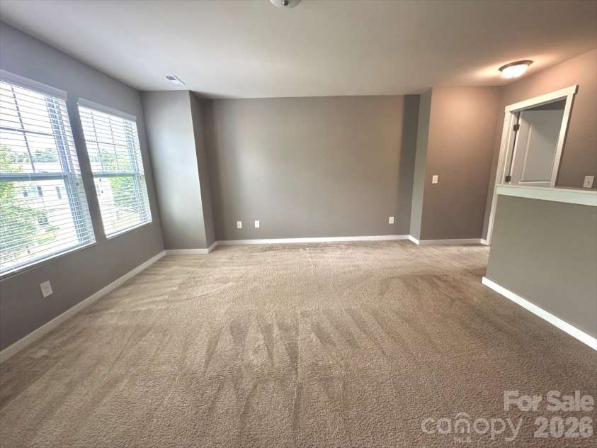 4620 Gibbons Link Road, Charlotte, NC 28269.  MLS# CAR4365740, YatesRealty ID 12463. 