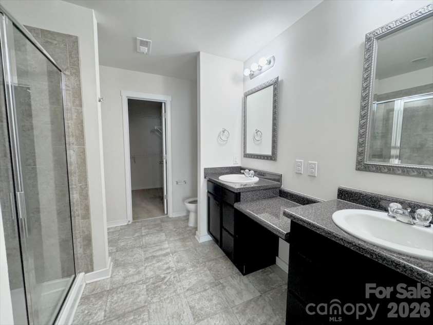 4620 Gibbons Link Road, Charlotte, NC 28269.  MLS# CAR4365740, YatesRealty ID 12463. 