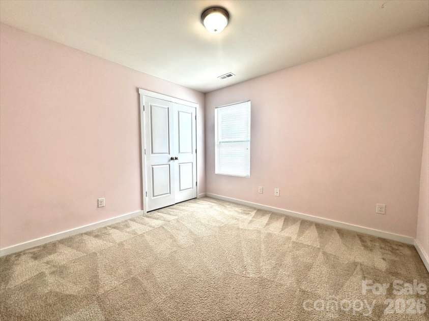 4620 Gibbons Link Road, Charlotte, NC 28269.  MLS# CAR4365740, YatesRealty ID 12463. 