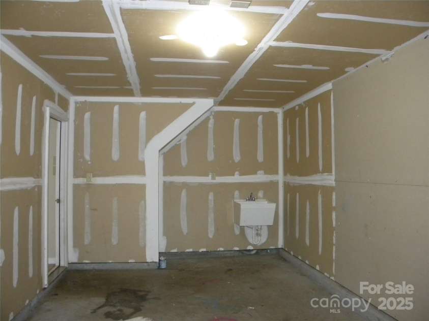 391 Morning Dew Drive, Concord, NC 28025.  MLS# CAR4249580, YatesRealty ID 12465. 