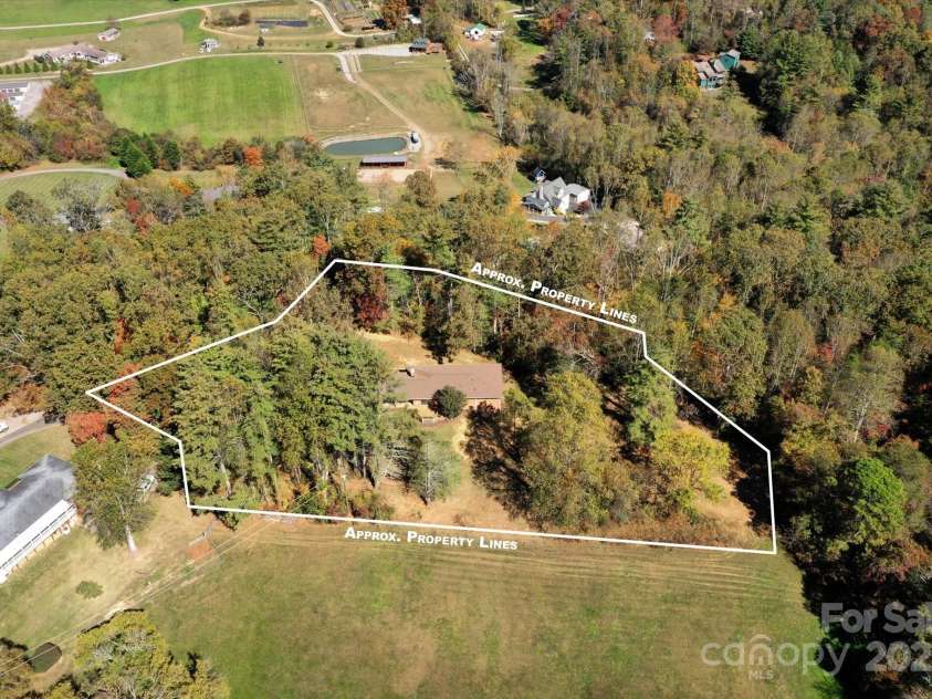 90 Joe Jenkins Road, Fairview, NC 28730.  MLS# CAR4288516, YatesRealty ID 12466. Approximate property lines.