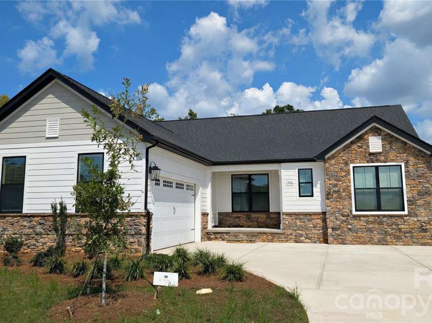1306 Copper Leaf Drive, Rock Hill, SC 29732.  MLS# CAR4423517, YatesRealty ID 12468. 