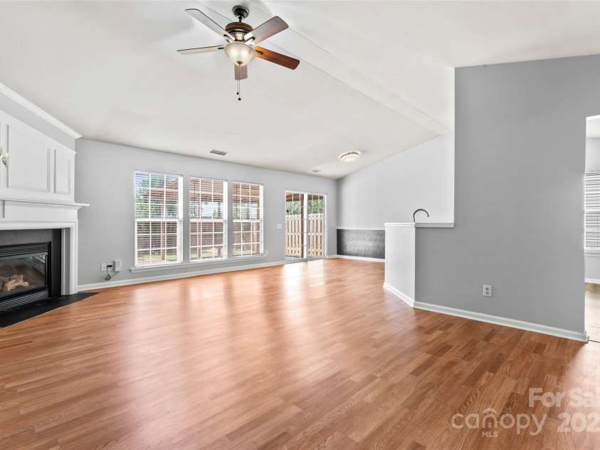 8309 Shinkansen Drive, Charlotte, NC 28213.  MLS# CAR4256523, YatesRealty ID 12469. 