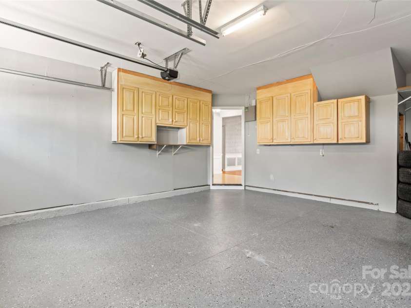 8309 Shinkansen Drive, Charlotte, NC 28213.  MLS# CAR4256523, YatesRealty ID 12469. 
