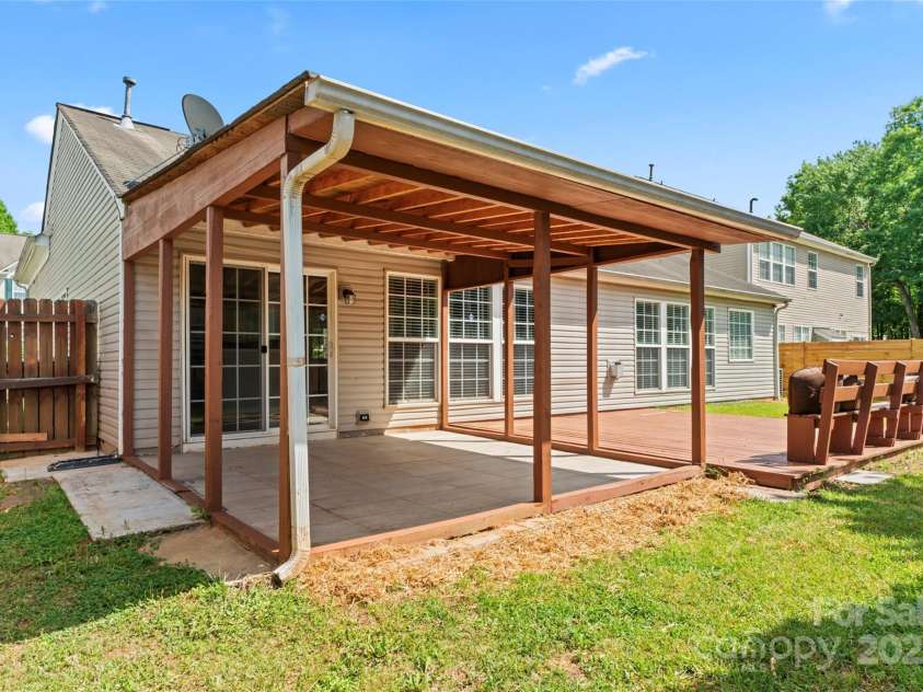8309 Shinkansen Drive, Charlotte, NC 28213.  MLS# CAR4256523, YatesRealty ID 12469. 