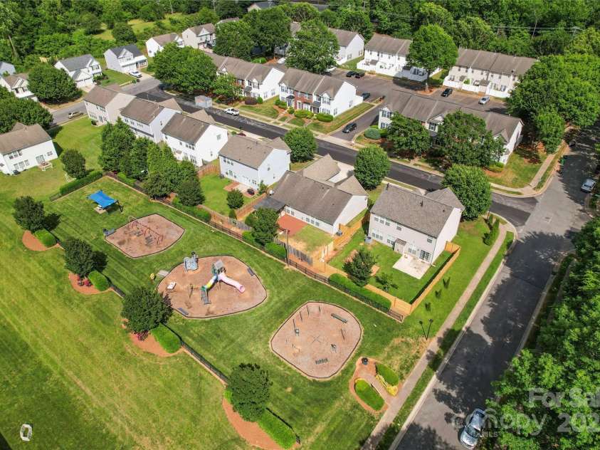 8309 Shinkansen Drive, Charlotte, NC 28213.  MLS# CAR4256523, YatesRealty ID 12469. 