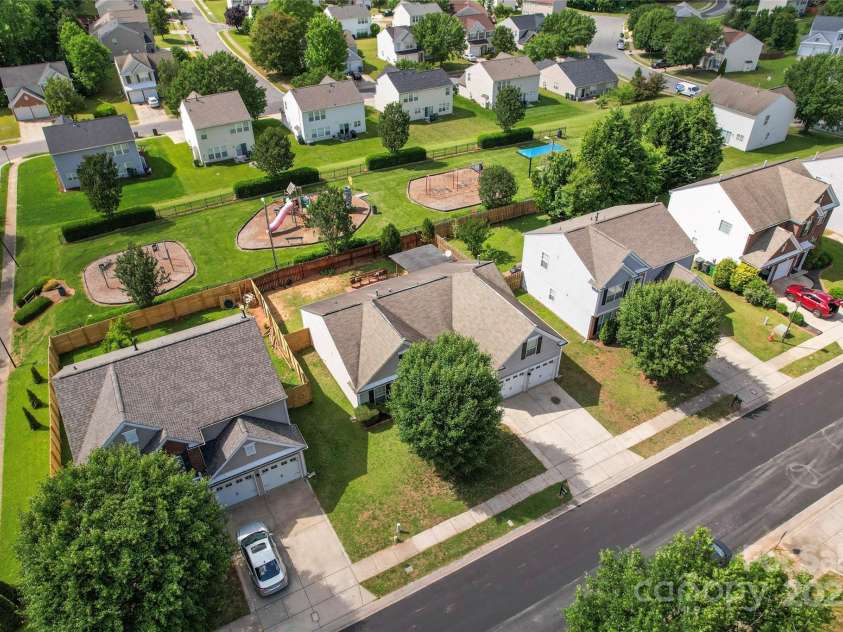 8309 Shinkansen Drive, Charlotte, NC 28213.  MLS# CAR4256523, YatesRealty ID 12469. 
