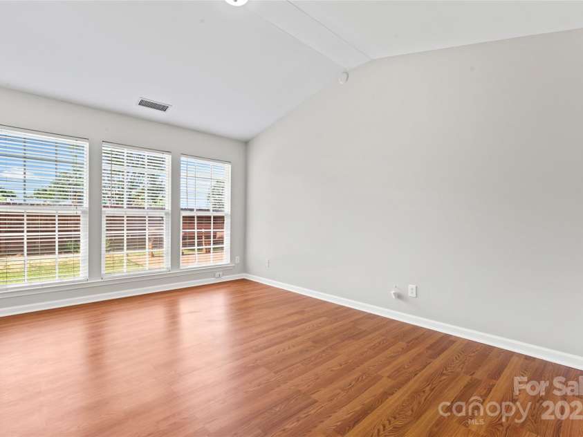 8309 Shinkansen Drive, Charlotte, NC 28213.  MLS# CAR4256523, YatesRealty ID 12469. Main bedroom