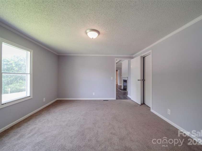 355 Shoreline Road, New London, NC 28127.  MLS# CAR4327994, YatesRealty ID 1247. 