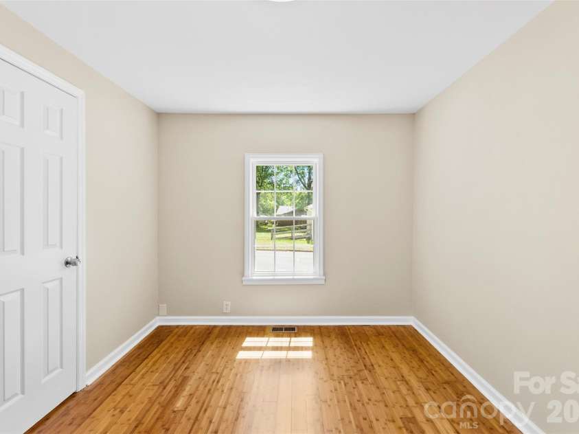 203 Sacco Street, Belmont, NC 28012.  MLS# CAR4370309, YatesRealty ID 12471. 