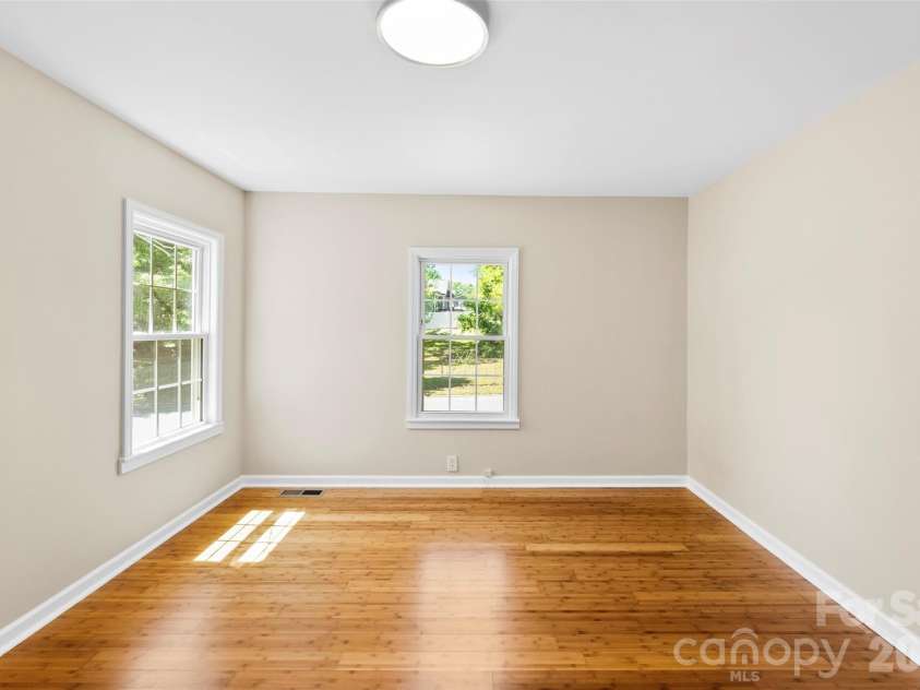 203 Sacco Street, Belmont, NC 28012.  MLS# CAR4370309, YatesRealty ID 12471. 