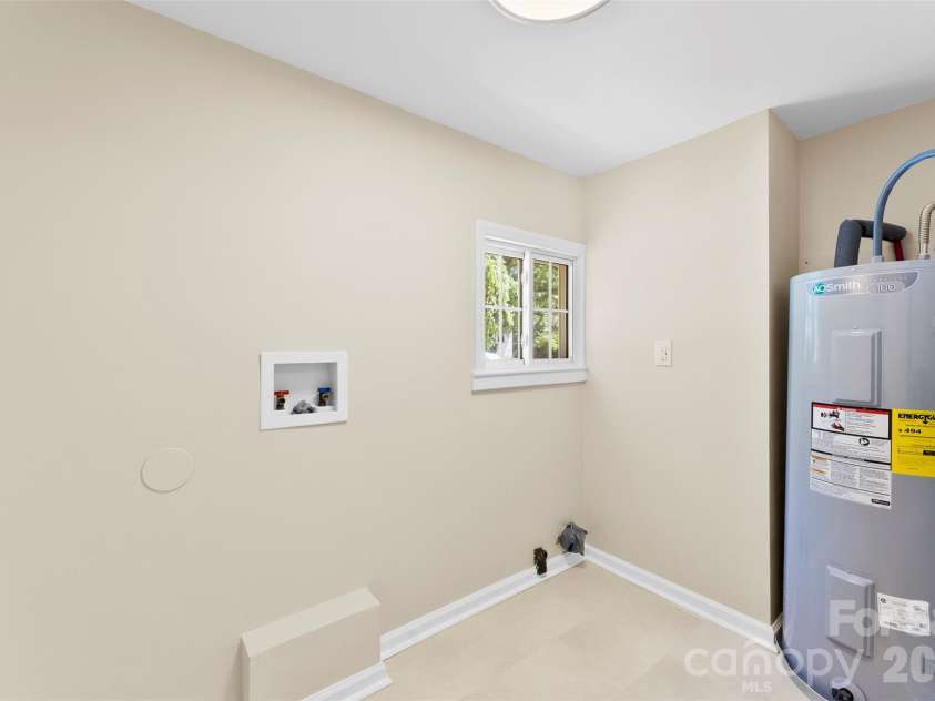 203 Sacco Street, Belmont, NC 28012.  MLS# CAR4370309, YatesRealty ID 12471. 