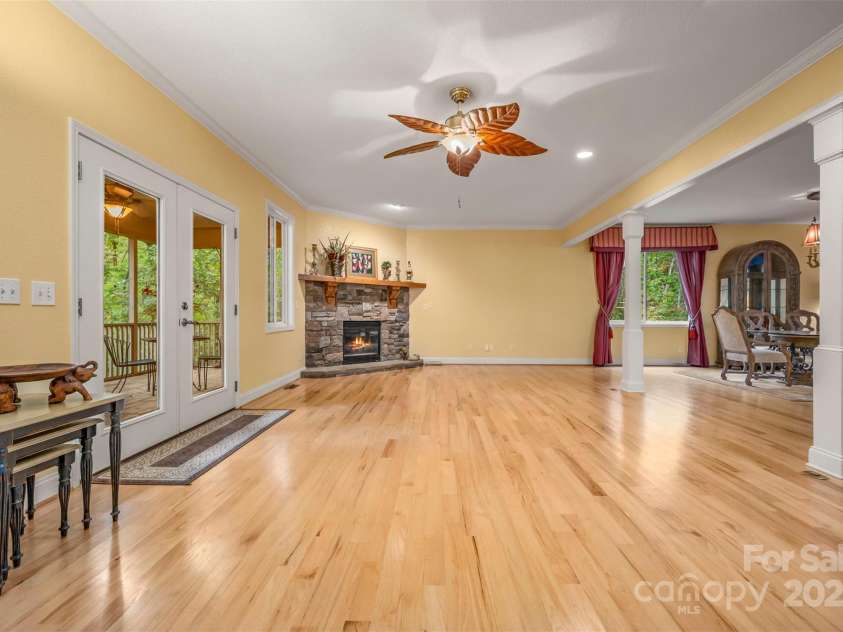 768 White Oak Lane, Tryon, NC 28782.  MLS# CAR4304996, YatesRealty ID 12472. Family Room