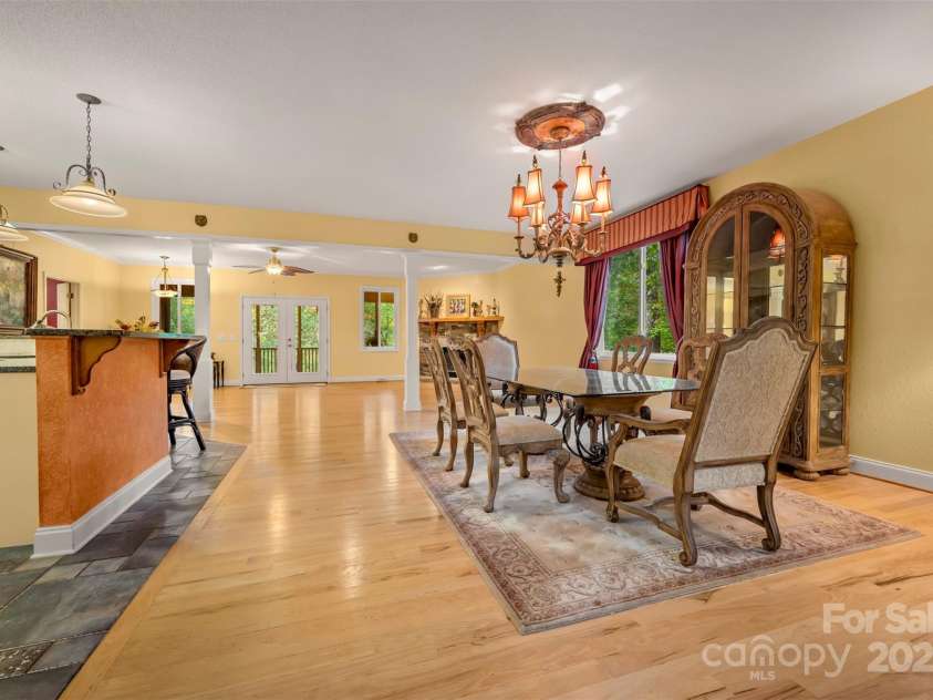 768 White Oak Lane, Tryon, NC 28782.  MLS# CAR4304996, YatesRealty ID 12472. Living Room