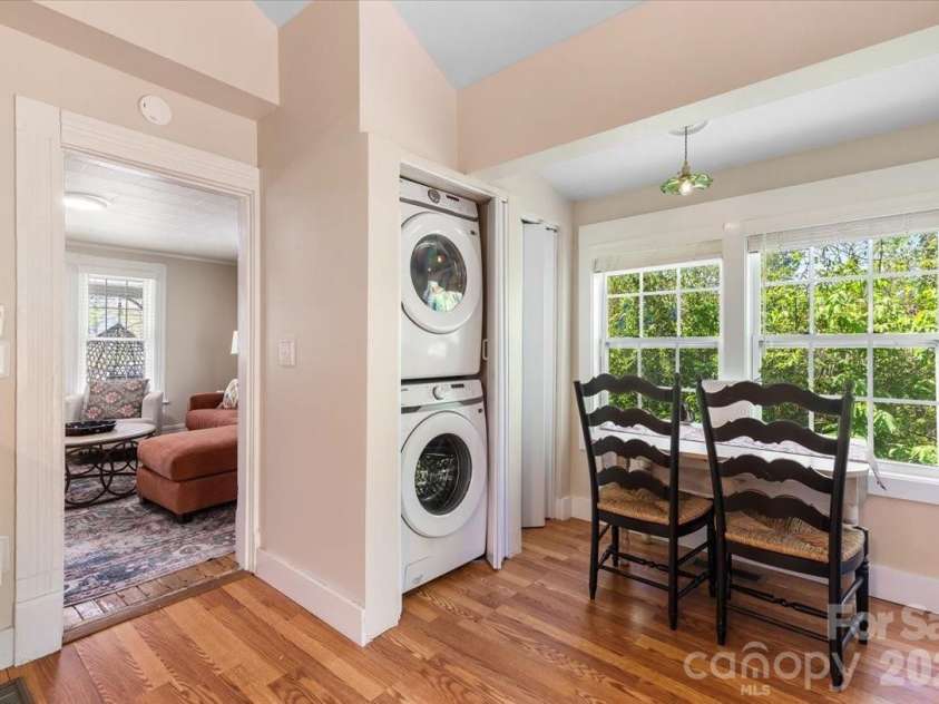 14 Woodrow Avenue, Asheville, NC 28801.  MLS# CAR4355902, YatesRealty ID 12473. 