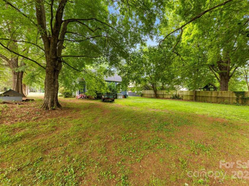 430 Sells Road, Salisbury, NC 28144.  MLS# CAR4253336, YatesRealty ID 12475. Lots of backyard privacy!