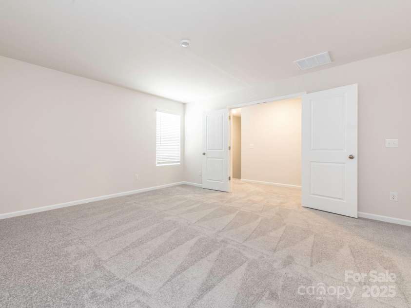11019 Daisy Court, Charlotte, NC 28262.  MLS# CAR4255718, YatesRealty ID 12476. Bonus Room