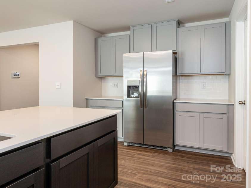 11019 Daisy Court, Charlotte, NC 28262.  MLS# CAR4255718, YatesRealty ID 12476. Kitchen