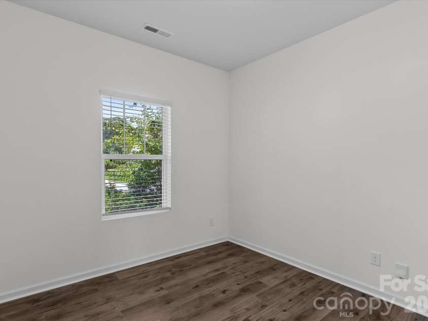 127 Buoy Lane, Statesville, NC 28677.  MLS# CAR4369903, YatesRealty ID 12477. 