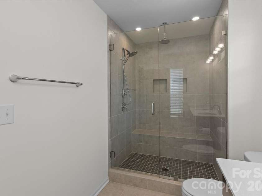 127 Buoy Lane, Statesville, NC 28677.  MLS# CAR4369903, YatesRealty ID 12477. 