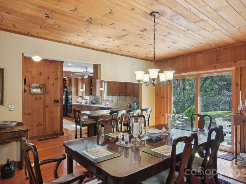 798 Evans Road, Hendersonville, NC 28739.  MLS# CAR4249023, YatesRealty ID 12477. 