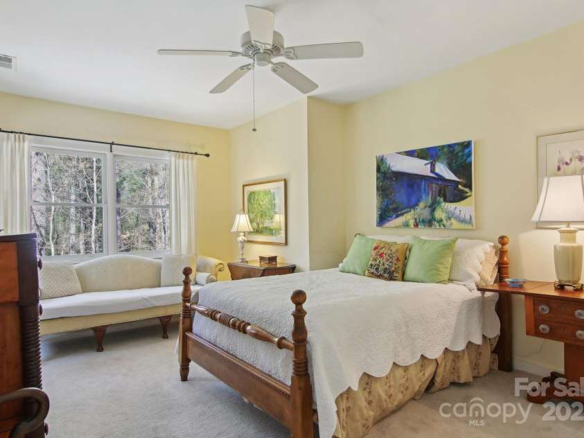 798 Evans Road, Hendersonville, NC 28739.  MLS# CAR4249023, YatesRealty ID 12477. 