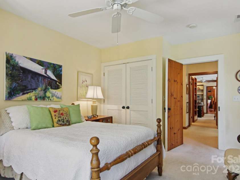 798 Evans Road, Hendersonville, NC 28739.  MLS# CAR4249023, YatesRealty ID 12477. 