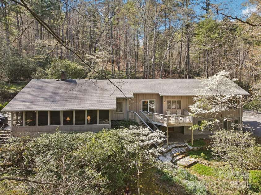 798 Evans Road, Hendersonville, NC 28739.  MLS# CAR4249023, YatesRealty ID 12477. 