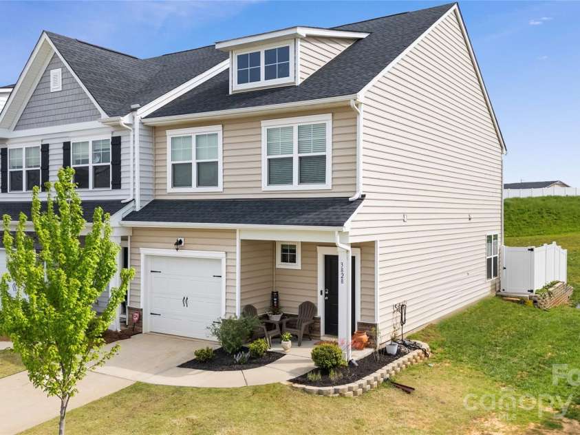 3828 Yorkshire Place, Terrell, NC 28682.  MLS# CAR4250699, YatesRealty ID 12478. 