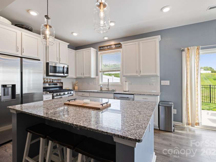 3828 Yorkshire Place, Terrell, NC 28682.  MLS# CAR4250699, YatesRealty ID 12478. Kitchen