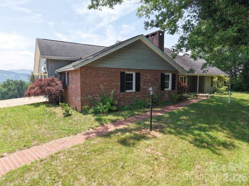 80 Gobblers Knob Drive, Clyde, NC 28721.  MLS# CAR4370809, YatesRealty ID 12478. 