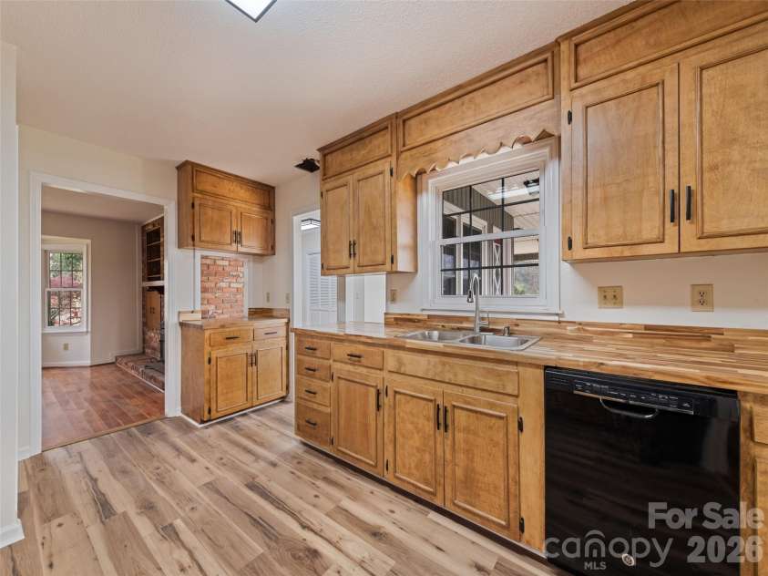 80 Gobblers Knob Drive, Clyde, NC 28721.  MLS# CAR4370809, YatesRealty ID 12478. 