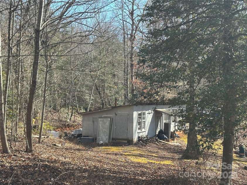 526 Lentz Road, Marion, NC 28752.  MLS# CAR4233335, YatesRealty ID 12479. Building on Lot#3