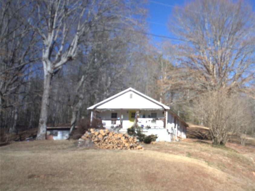 526 Lentz Road, Marion, NC 28752.  MLS# CAR4233335, YatesRealty ID 12479. House