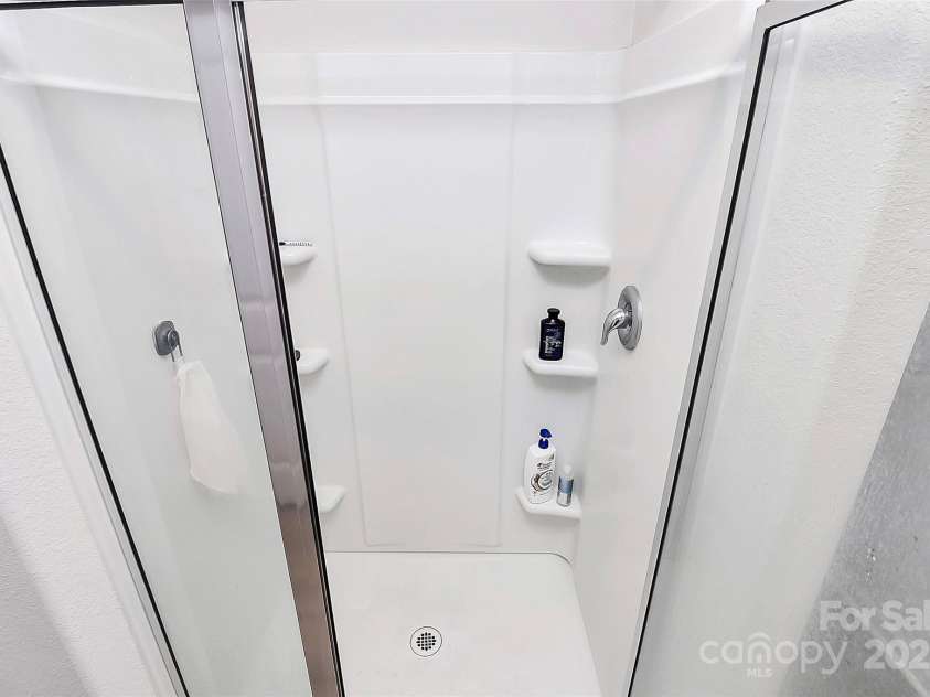 5209 Wolfridge Avenue, Charlotte, NC 28214.  MLS# CAR4330311, YatesRealty ID 1248. 