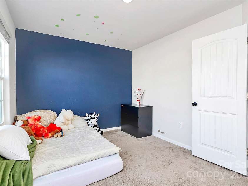 5209 Wolfridge Avenue, Charlotte, NC 28214.  MLS# CAR4330311, YatesRealty ID 1248. 