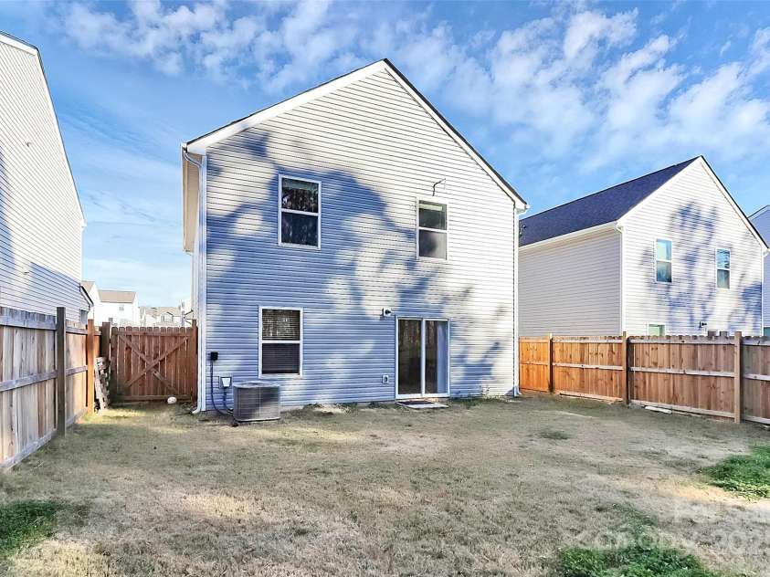 5209 Wolfridge Avenue, Charlotte, NC 28214.  MLS# CAR4330311, YatesRealty ID 1248. 