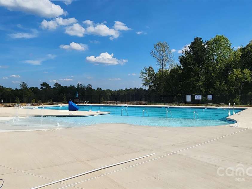 734 Sirius Lane, York, SC 29745.  MLS# CAR4320309, YatesRealty ID 12480. Community Pool